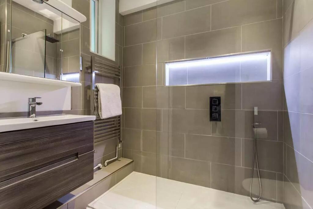 Canal-Side Apartment In Shoreditch London Ngoại thất bức ảnh